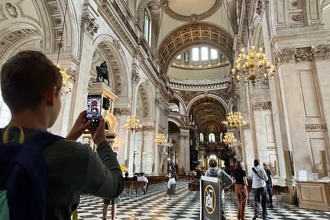 St Paul Cathedral City of London Private Tour Kids and Families
