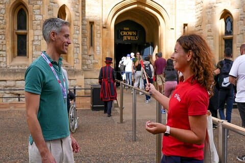 VIP Beefeaters Meet & Greet with Tower of London Guided Tour