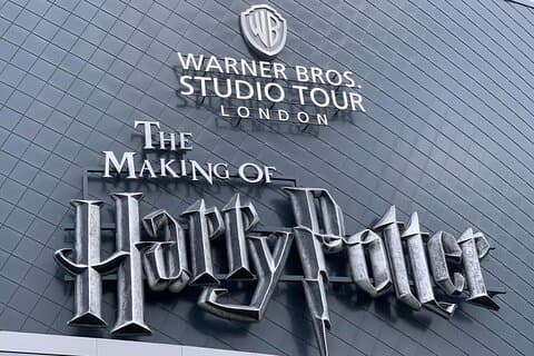 Private Transfers between London & Harry Potter Warner Studio