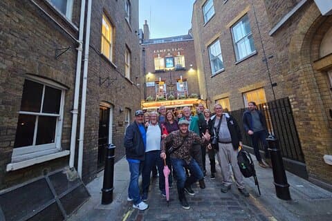 The Great Afternoon Pub Experience in Historic London