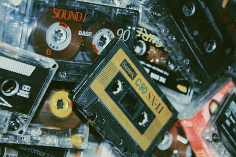 Time travel to 80s London