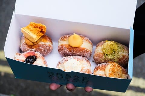London Sweet Treats Food Tour: Choose Your Own Sweet Treats & Tea