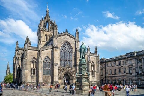 St Giles' Cathedral and Edinburgh Castle Private Guided Tour