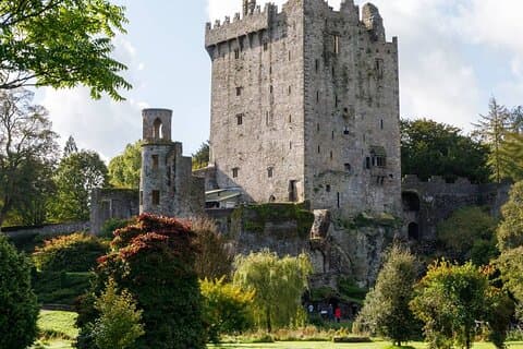 6 Days London Dublin, Blarney Ring of Kerry and Cliffs of Moher