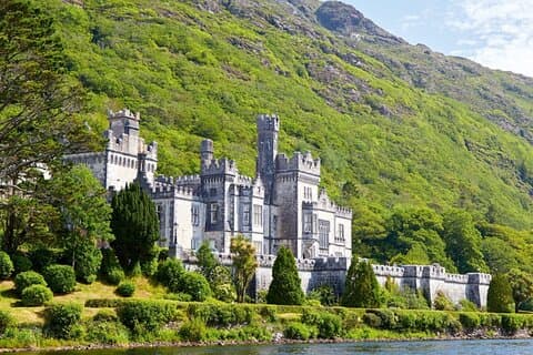 Connemara and Galway Private Chauffeur 2 Days Tour from Dublin