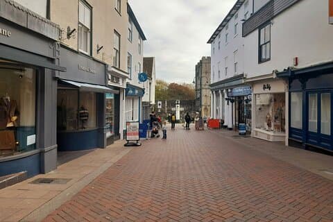 Medieval Mayhem in Bury St Edmunds Exploration Game and Tour