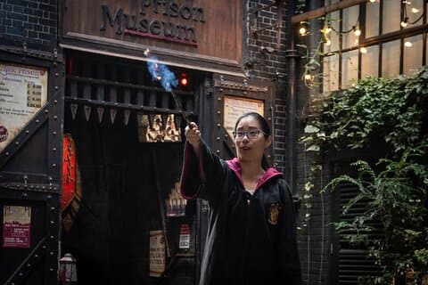 Harry Potter Azkaban Tour (Film Locations & Prison)