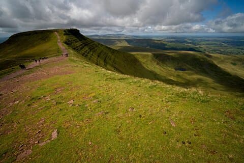 Wye Valley and Brecon Beacons Day Tour from Cardiff