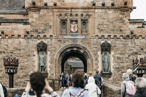Edinburgh Castle & Old Town Small Group Guided Tour
