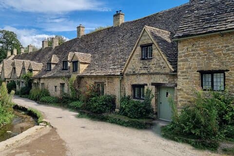 From London: 7 Unmissable Cotswolds Stops Small-Group Tour