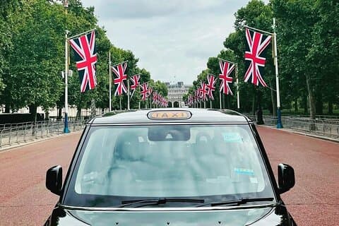 Iconic London Taxi Tour – Private Black Cab Experience