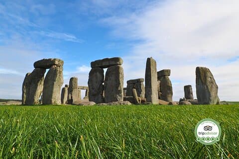 Luxury Private Stonehenge & Windsor Castle Tour Archaeologist-Led
