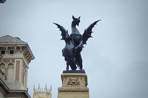 London History, Myth and Dragons Walking Tour