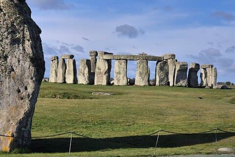 Private Stonehenge, Avebury & Mystical Car Tour + Guide