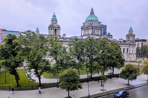 The Real Story of Belfast walking tour with a local guide
