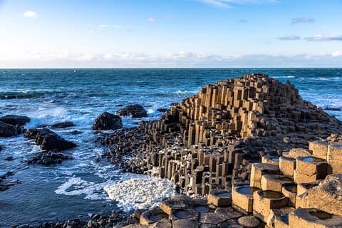 Giant’s Causeway Tour from Belfast with Castles & Dark Hedges