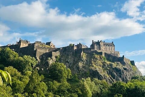 Edinburgh City 4-Hour Private Guided Taxi Tour Experience