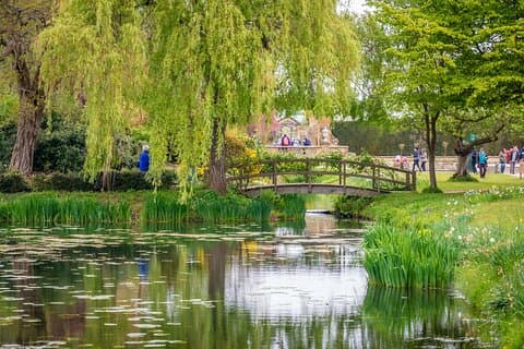 Day Trip from London to Hever Castle and Chartwell House