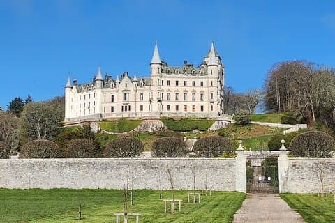 Luxury Private Loch Ness and Dunrobin Castle Tour from Inverness
