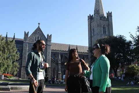 Dublin private walking tour in Spanish the best and hidden gems