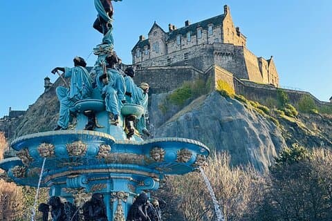 Edinburgh Private Day Guided Tour in a Black Cab