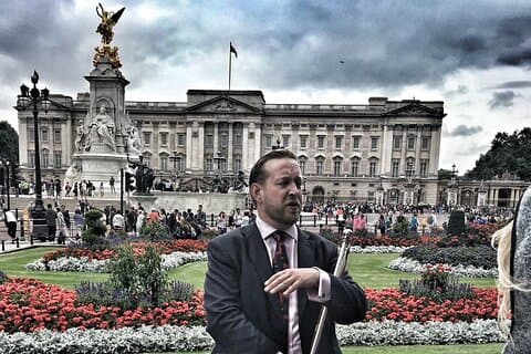 London Royal Landmarks Walking Tour