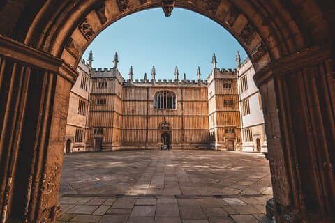 Oxford On Screen Walking Tour