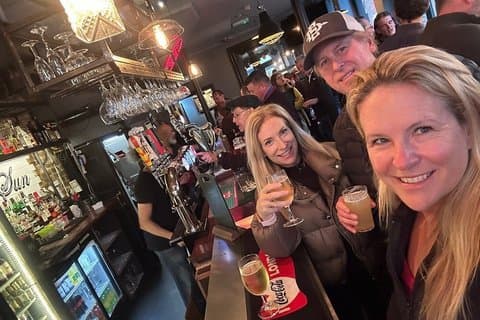 Historic Pub Walking Tour of London