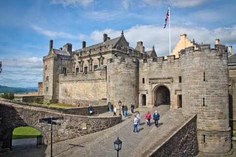 Loch Lomond, Stirling Castle and Kelpies Tour from Edinburgh