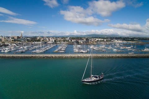 Dublin Coastal Walk: Dún Laoghaire to Dalkey with a Local Guide