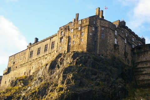 Edinburgh Royal Mile Scavenger Hunt Adventure
