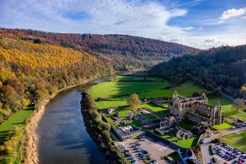 Private Shore Tour: Wye Valley – Castles, Abbeys, Welsh History
