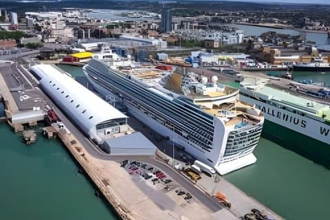 Heathrow Airport - Hotels to & from Southampton port - Hotels
