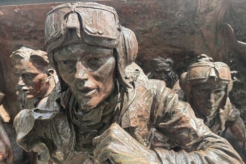London Churchill War Rooms and Chartwell House One Day Tour